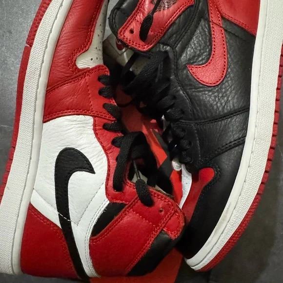 Jordan Retro 1 Home To Homage - Picture 3 of 5